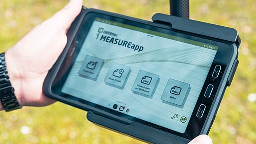 Bauprojekt mit MEASURE now PRO auf der Baustelle abstecken
