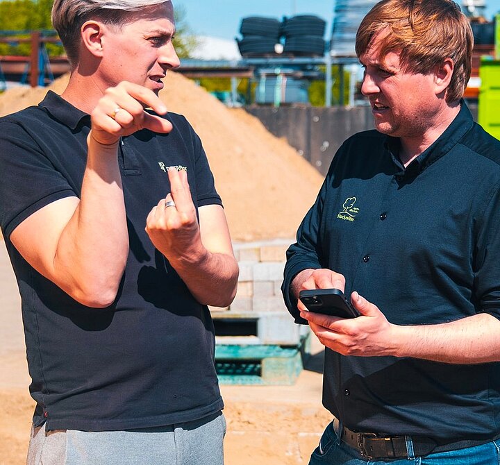 CONNECT, TIME, TEAM app und PROJECT auf mobilen Geräten