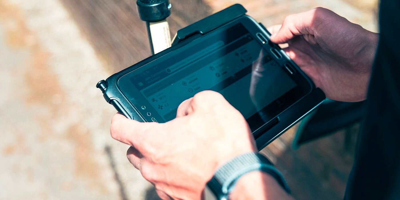 MEASURE app zur Erfassung und Verarbeitung von GNSS-Messdaten